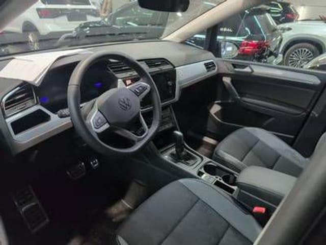 Volkswagen Touran 2.0 TDI DSG IQ.Drive