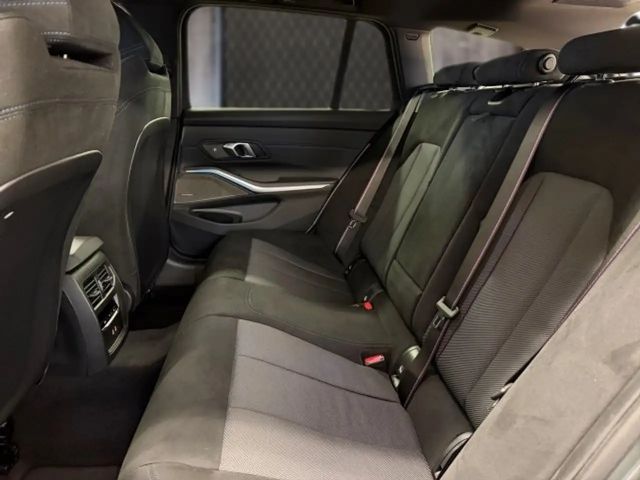 BMW 330 330e Touring xDrive