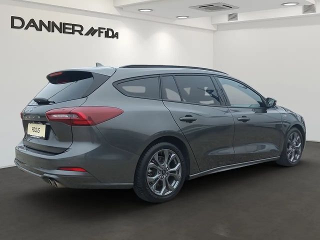 Ford Focus ST Line Wagon