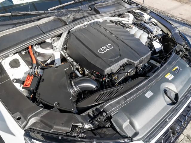 Audi A4 45 TFSI Avant Quattro S-Line