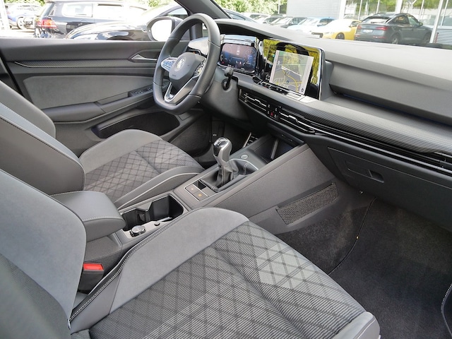 Volkswagen Golf 1.5 TSI R-Line