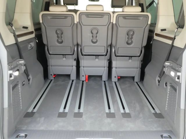 Volkswagen Multivan Style T7