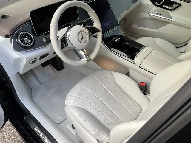 Mercedes-Benz EQE 300 AMG Line Sedan