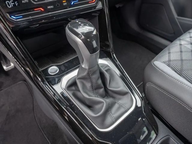 Volkswagen T-Roc 1.5 TSI DSG R-Line