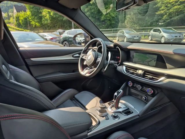 Alfa Romeo Stelvio Q4