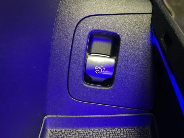 Mercedes-Benz EQE 350 Premium Sedan