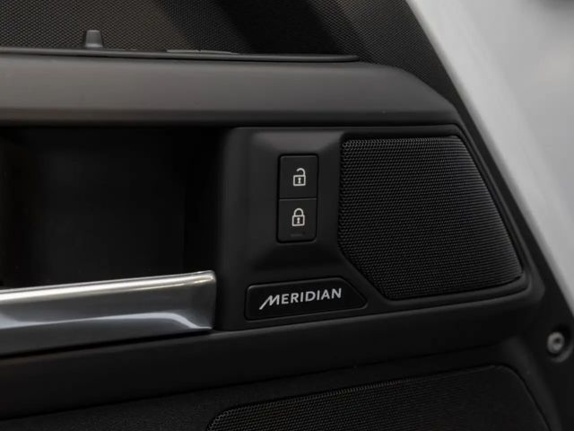 Land Rover Defender 110 D200 Dynamic SE