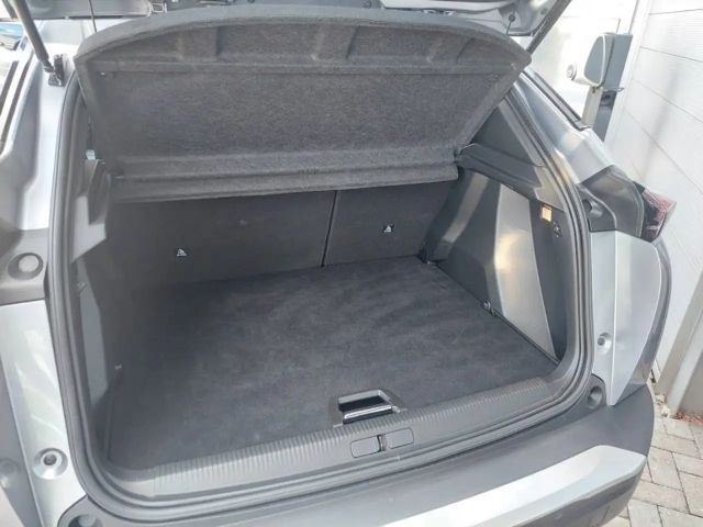 Peugeot E-2008 Allure Pack