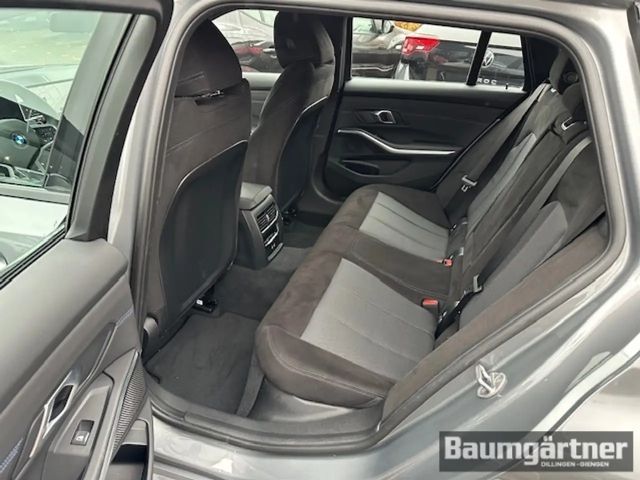 BMW 330 330i M-Sport Touring xDrive