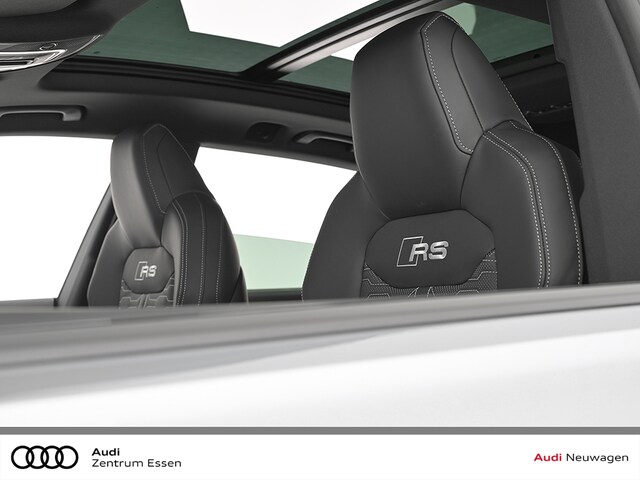 Audi RS Q8 Performance Quattro