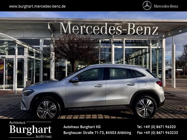 Mercedes-Benz GLA 200 Progressive