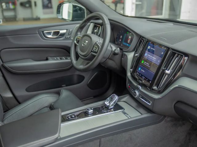 Volvo XC60 AWD Plus T8