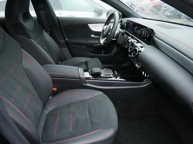 Mercedes-Benz CLA 200 AMG Line CLA 200 d Coupé