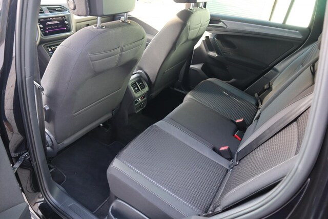 Volkswagen Tiguan Tiguan 1,5 TSI Active Klima Navi Einparkhilfe