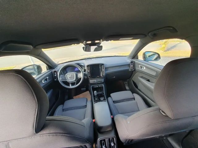 Volvo XC40 Core Recharge