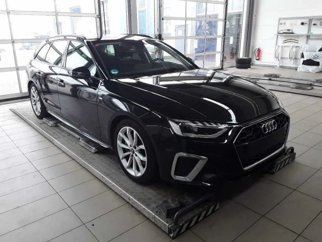 Audi A4 40 TDI Avant Quattro S-Line