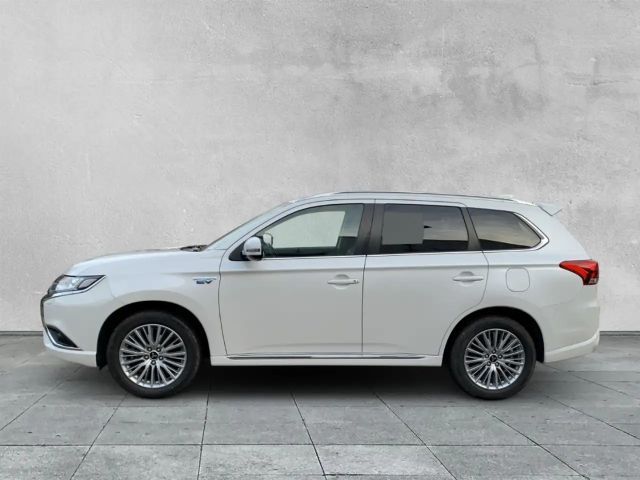 Mitsubishi Outlander 4WD PHEV