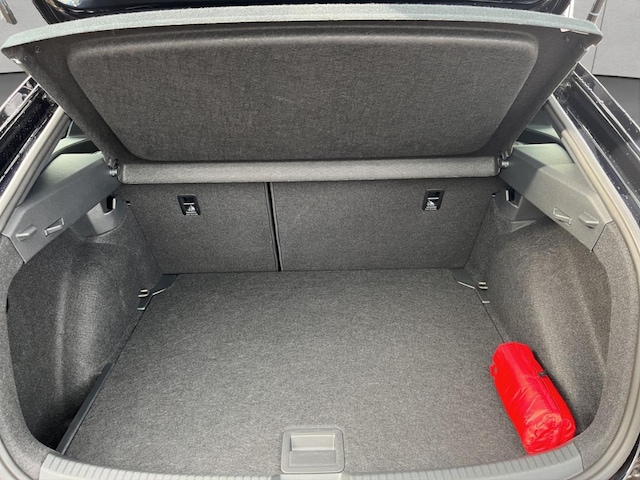 Volkswagen Taigo 1.0 TSI DSG R-Line