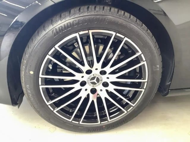 Mercedes-Benz C 180 AVANTGARDE Sedan