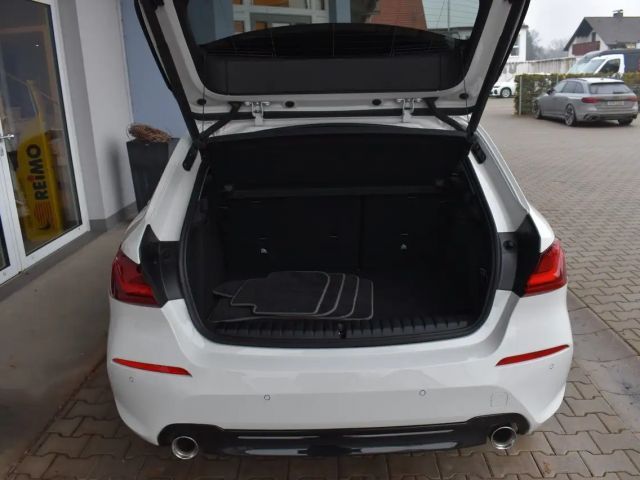 BMW 118 118d Sedan Sport Line