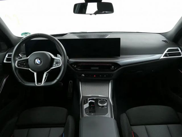 BMW 320 320d M-Sport Sedan