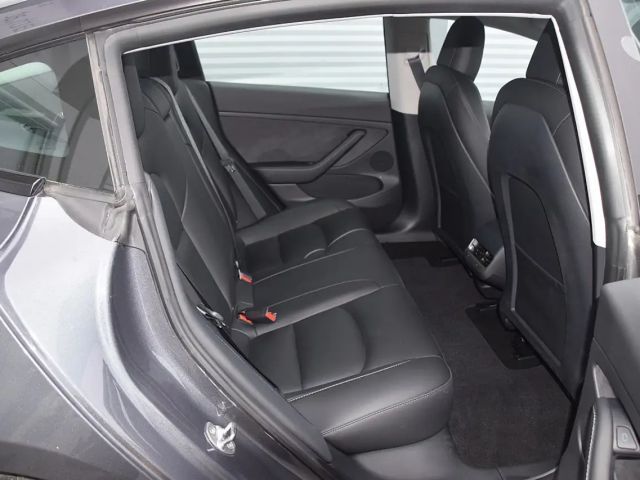 Tesla Model 3 AWD Long Range