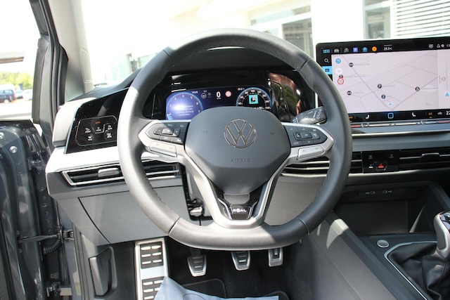 Volkswagen Golf 1.5 TSI Golf VIII Plus