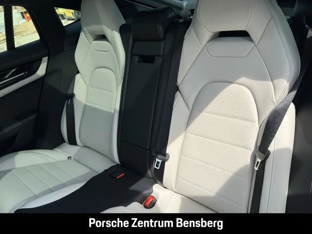 Porsche Panamera 4 E-Hybrid