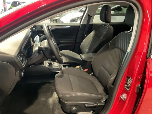 Ford Focus Titanium Wagon