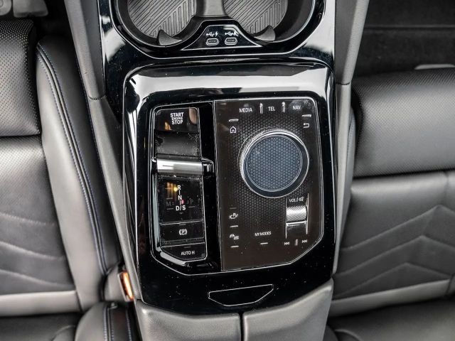 BMW 520 520i M-Sport Sedan