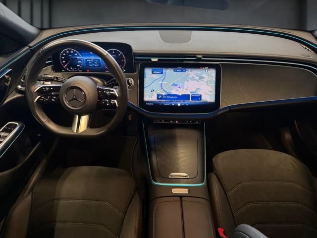 Mercedes-Benz E 220 AMG Line E 220 d Sedan