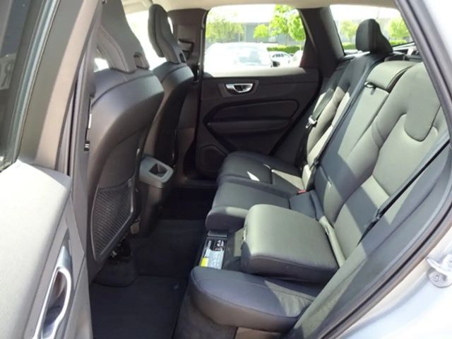 Volvo XC60 Dark Plus