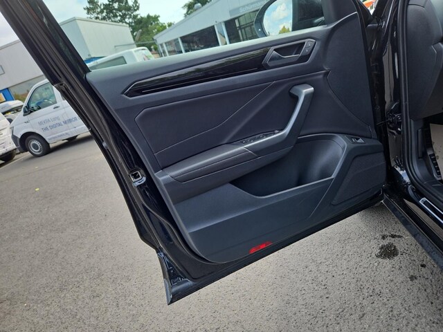 Volkswagen T-Roc T-ROC 1.5 E2 R-L  BT110 TSID7F