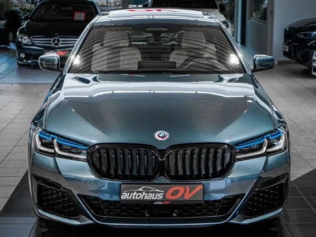 BMW 530 530e M-Sport Sedan