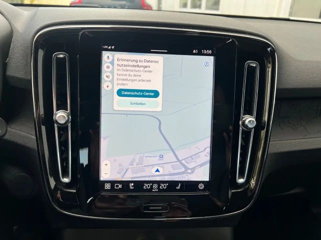 Volvo XC40 AWD Plus Recharge Twin Engine