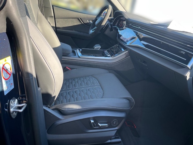 Audi RS Q8 Performance Quattro