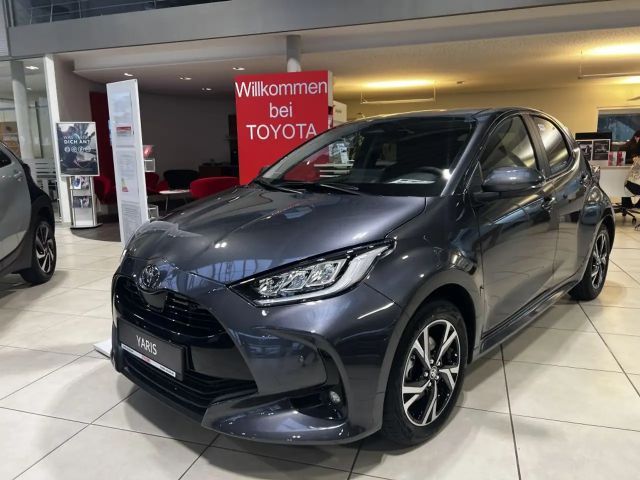 Toyota Yaris Hatchback Hybride VVT-i