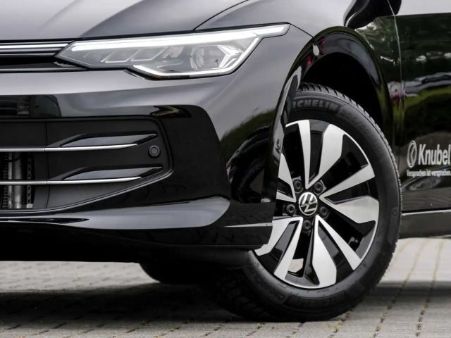 Volkswagen Golf 1.5 TSI Golf VIII