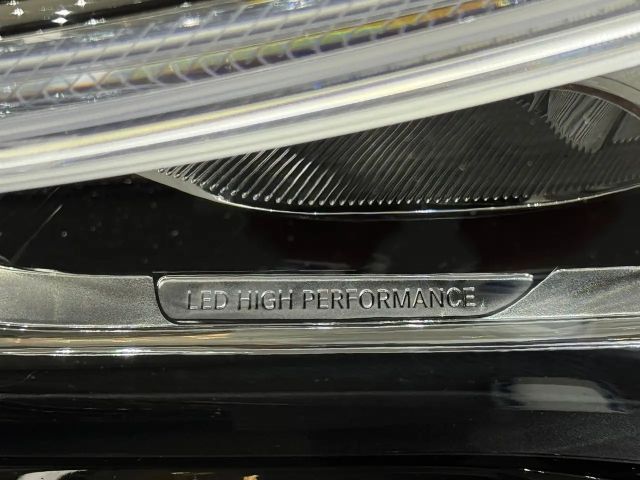 Mercedes-Benz GLA 200 AMG Line