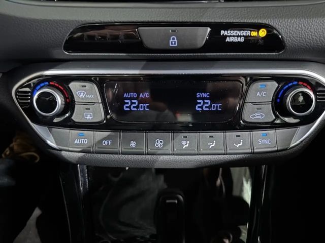 Hyundai i30 Advantage Hybrid