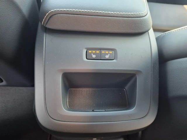 Volvo XC60 AWD Plus T6