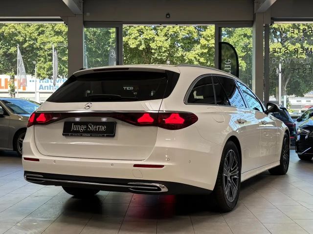 Mercedes-Benz E 220 AVANTGARDE E 220 d Estate