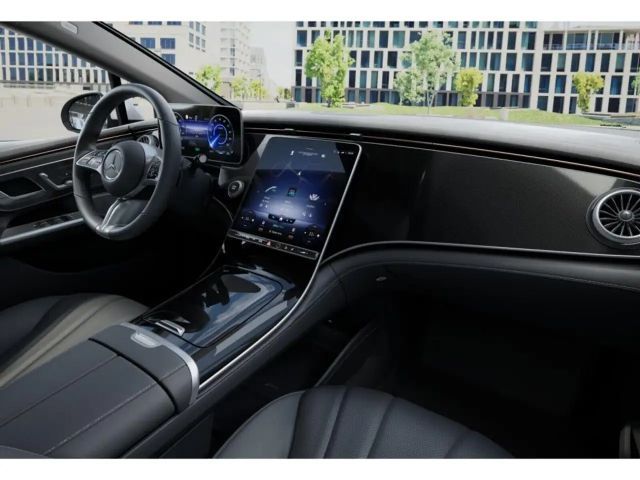 Mercedes-Benz EQE 300 Sedan