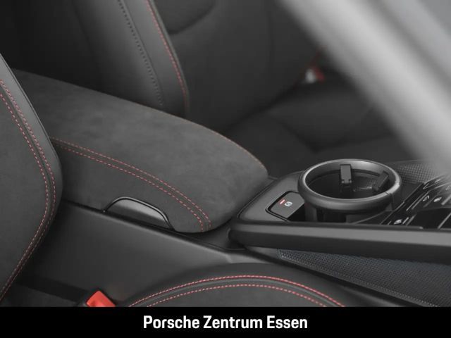 Porsche 992 4 Carrera Coupé GTS