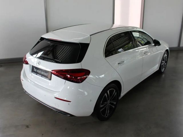 Mercedes-Benz A 200 Progressive