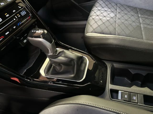 Volkswagen T-Roc 1.5 TSI DSG R-Line