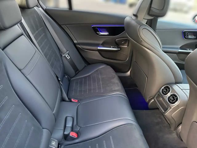 Mercedes-Benz C 200 AMG Line Sedan