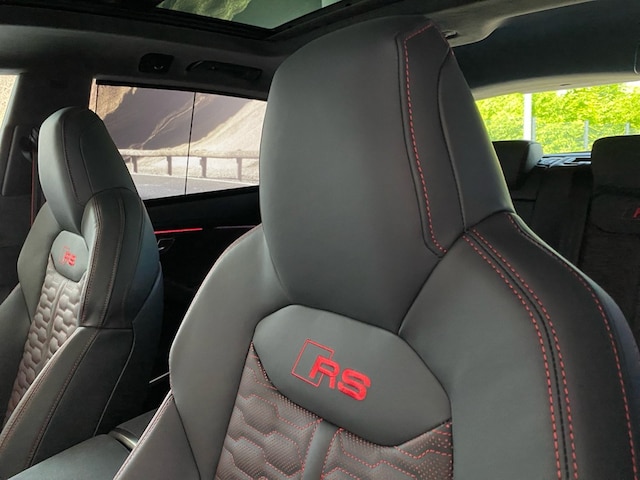 Audi RS Q8 Performance Quattro