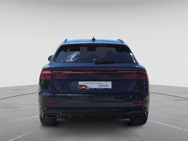 Audi Q8 55 TFSI S-Line