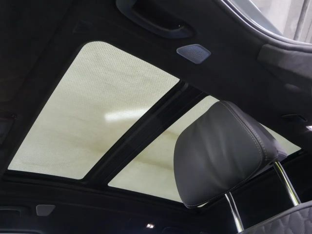 BMW X7 60i | Sitzbelüftung | Sky Lounge | Bowers & Wilkin